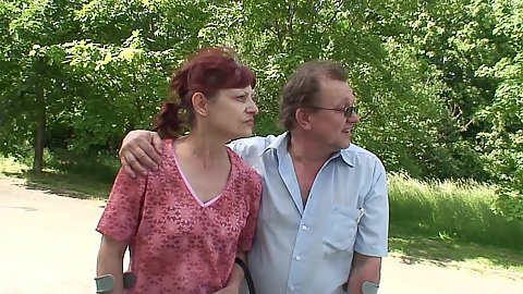 Outdoor amateur redhead mature going to the public park to do something nasty