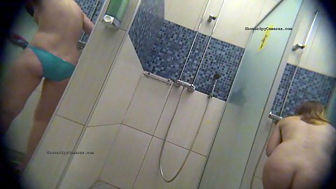 Spy camera showing fat ass mature women amateur washing themselves in communal showers