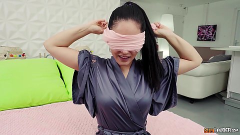 Blindfolded Ginebra Bellucci going to the kitchen and bathroom trying to do everything blind today