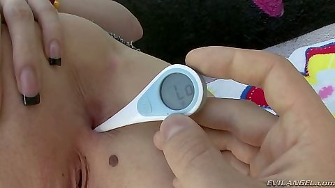 Alana Rains gets her temperature checked in her anus with pov suck